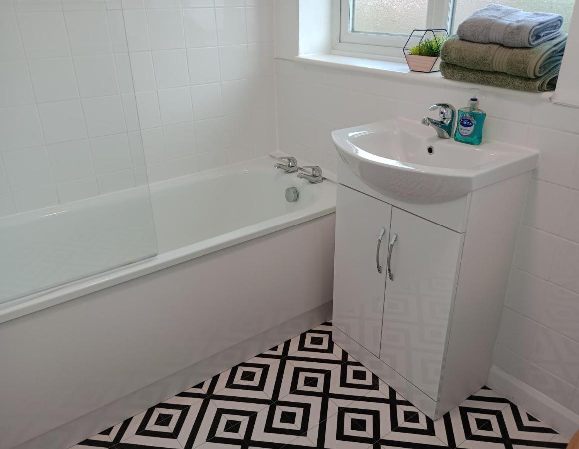 3Br House With Garden Near Bicester Village Kültér fotó