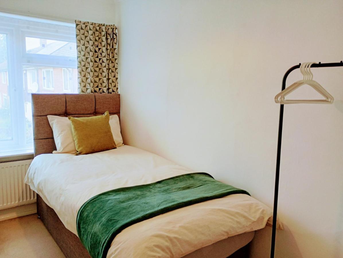 3Br House With Garden Near Bicester Village Kültér fotó