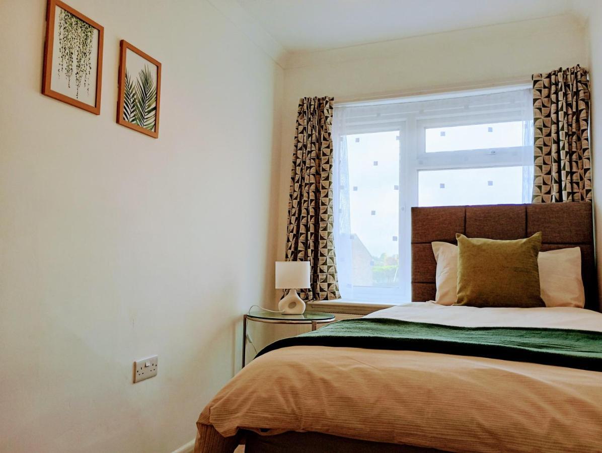 3Br House With Garden Near Bicester Village Kültér fotó
